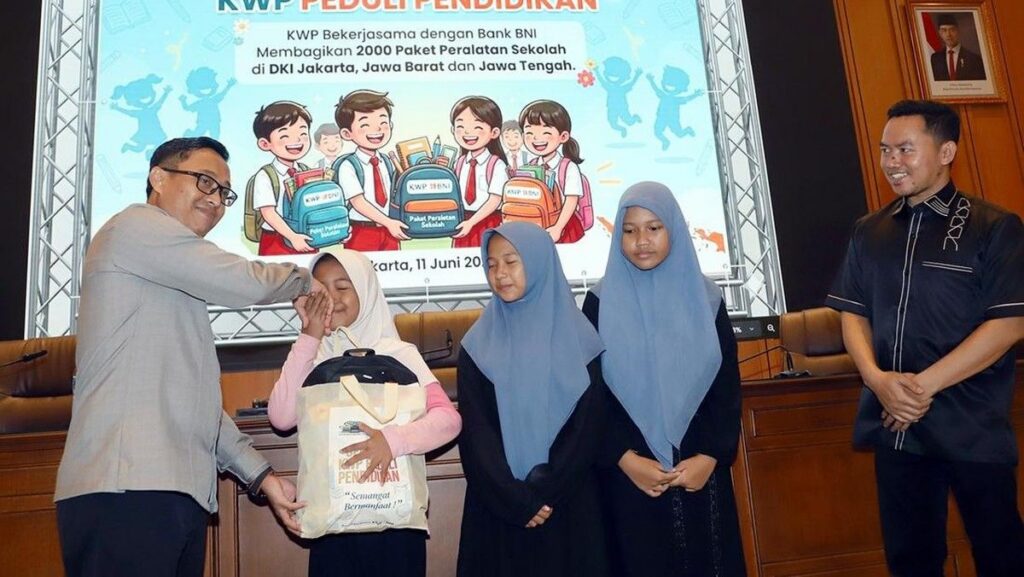 KWP dan BNI Salurkan Dua Ribu Paket Perlengkapan Sekolah