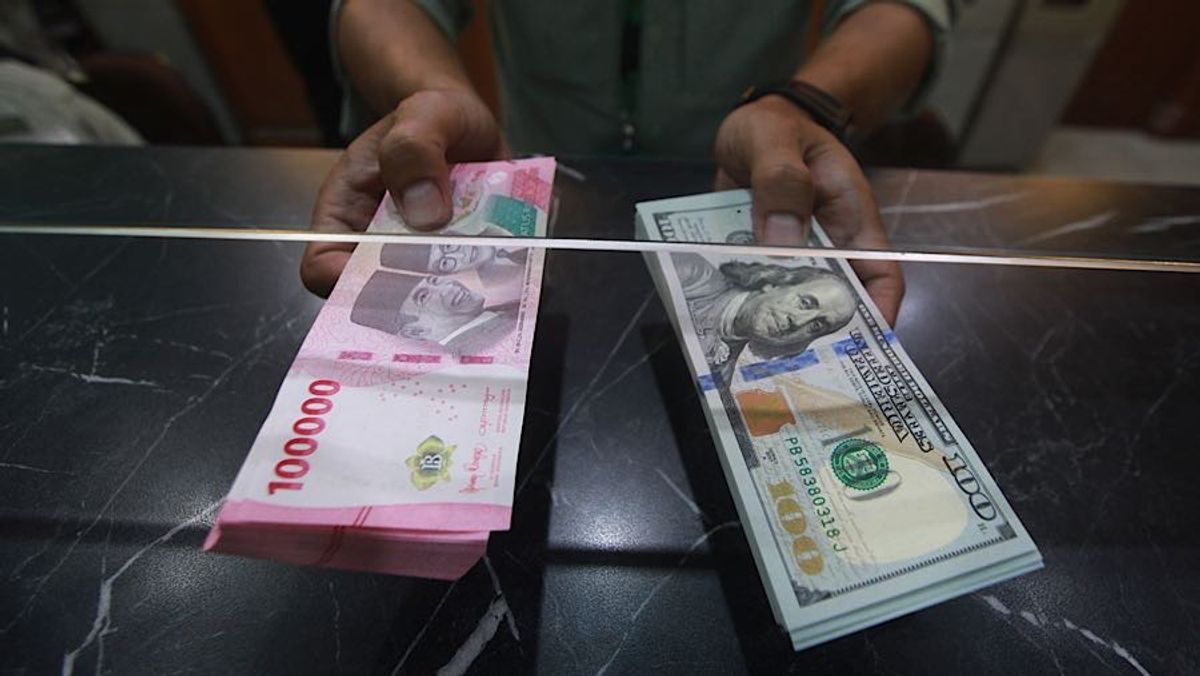 Rupiah Melemah ke Rp18.012 per Dolar AS pada 26 Juni 2026
