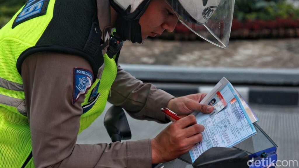 Korlantas Polri Gelar Operasi Patuh 2026 dan Tingkatkan Tilang Manual
