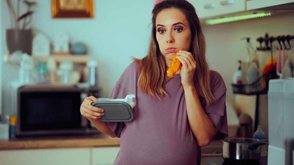 Ibu Hamil Anak Laki-laki Suka Makanan Asin Ternyata Mitos