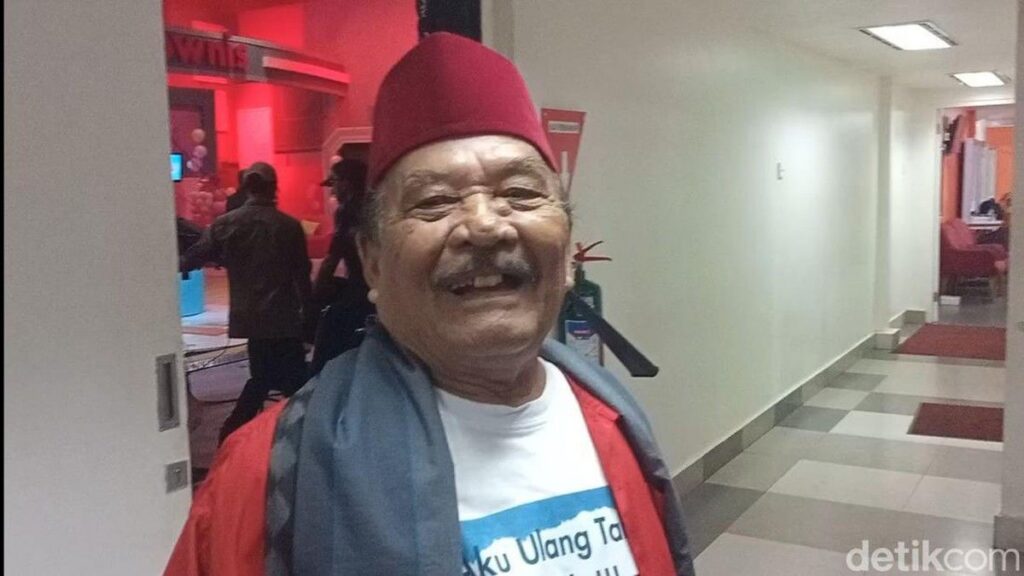 Kondisi Komedian Senior Bolot Membaik Usai Dijenguk Dudung Abdurachman