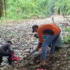 Pemkot Serang Bersama Warga Bersihkan Sampah di Sungai Cibanten