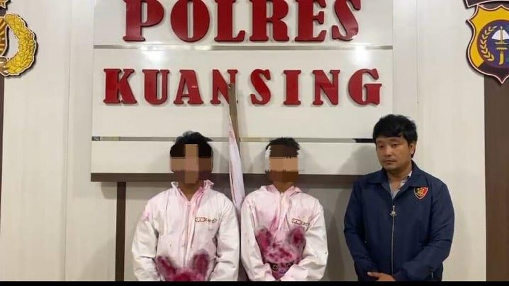 Polres Kuansing Amankan Dua Pemuda Berkostum Pocong Demi Konten