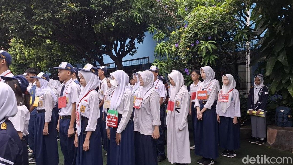 Kemendikdasmen Larang Atribut Nonedukatif dan Pungutan Selama MPLS 2026