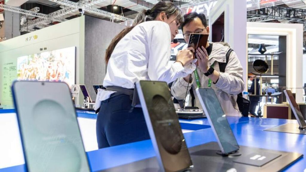 Produsen Smartphone Global Hadapi Tekanan Biaya Komponen Kuartal Kedua 2026