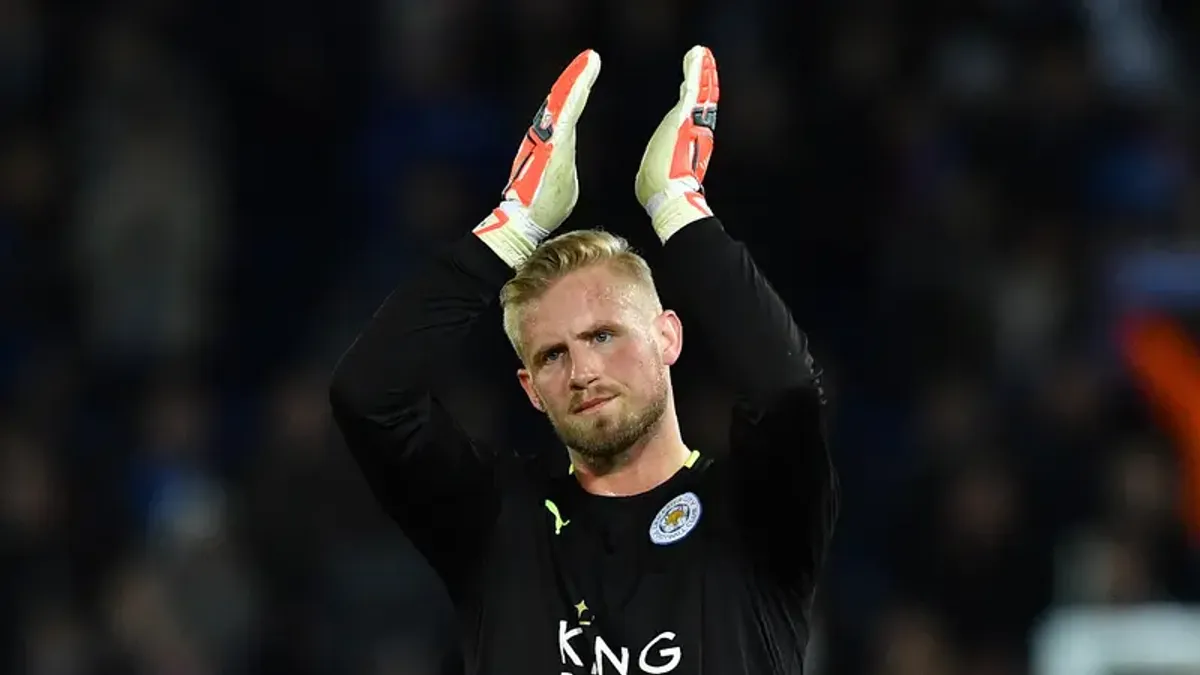 Kasper Schmeichel Pensiun dari Sepak Bola Profesional akibat Cedera Bahu