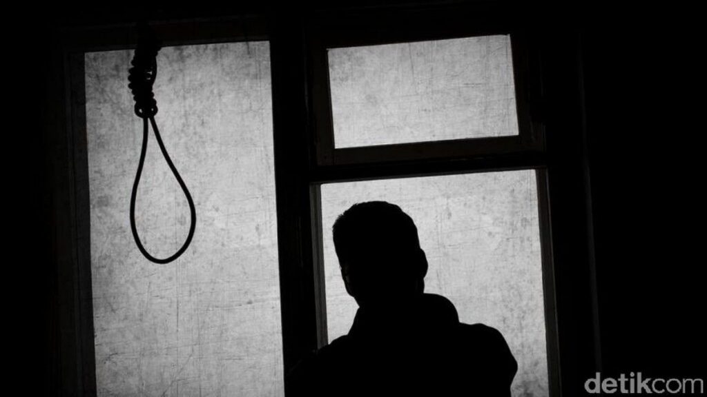 Polisi Parungpanjang Evakuasi Jenazah Pekerja Kebun Gantung Diri di Bogor