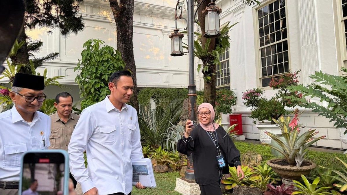 Prabowo Tunjuk AHY Jadi Ketua Komite Kereta Cepat Whoosh