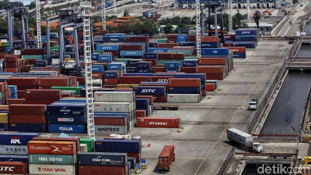 Neraca Perdagangan Indonesia Cetak Surplus Beruntun Selama 72 Bulan