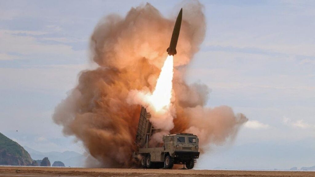 Kim Jong Un Awasi Uji Coba Rudal Pembaru Target Wilayah Seoul