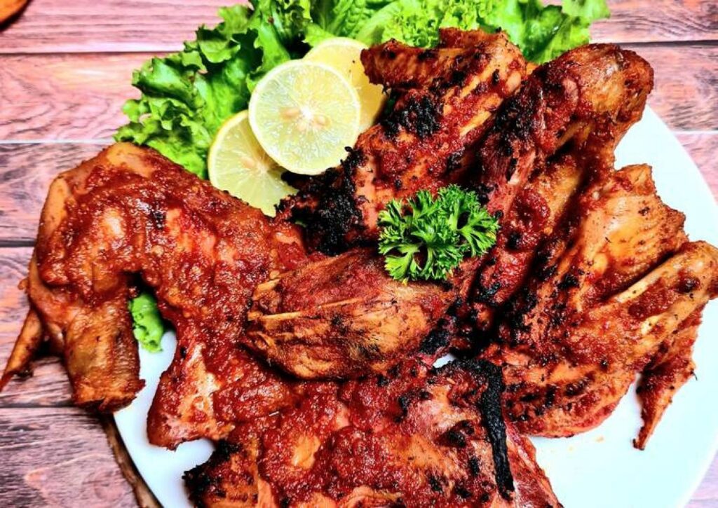 Ibu Baiq Hartini Gelar Kelas Memasak Kuliner Otentik Lombok di Jakarta