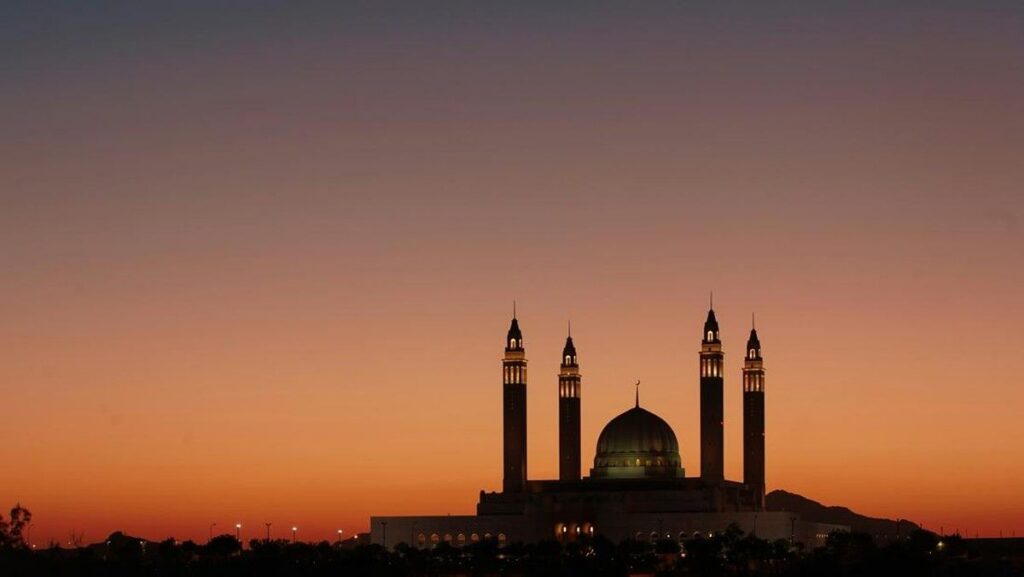 Umat Islam Melaksanakan Puasa Asyura pada 25 Juni 2026