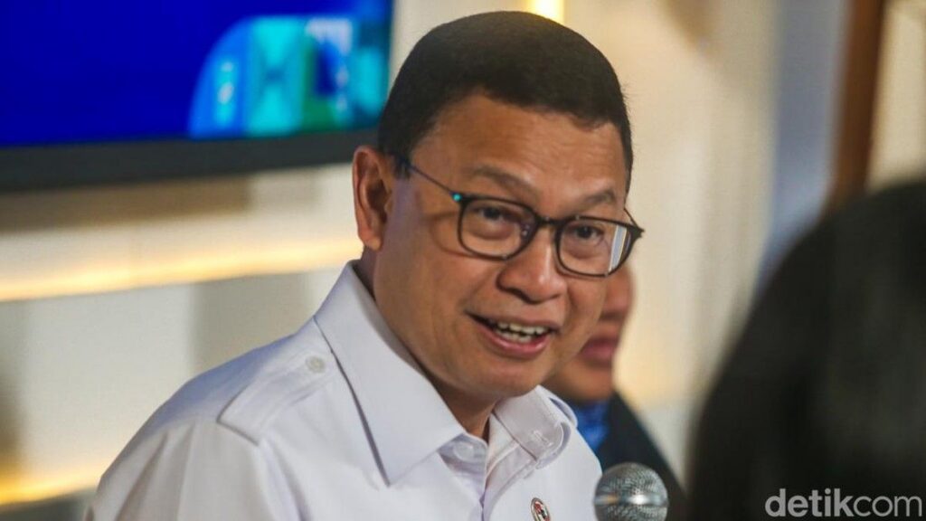 BPOM Bantah Aturan Wajib Tempatkan Apoteker di Minimarket