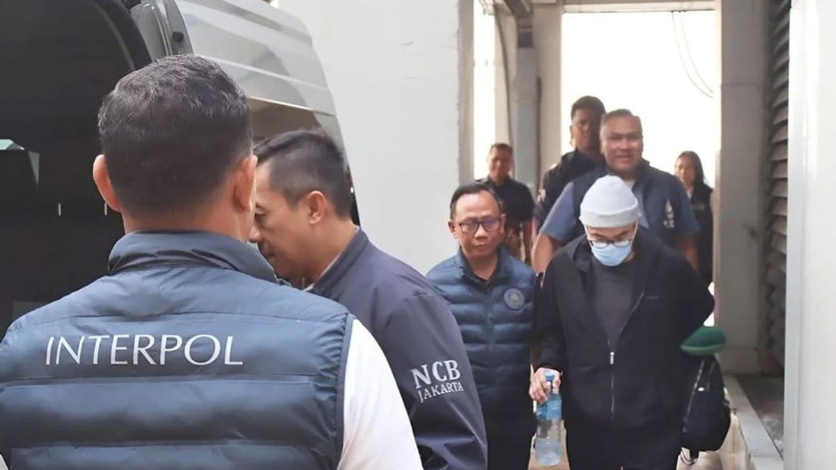 Polri Ekstradisi Bos Kresna Life Michael Steven dari Maroko