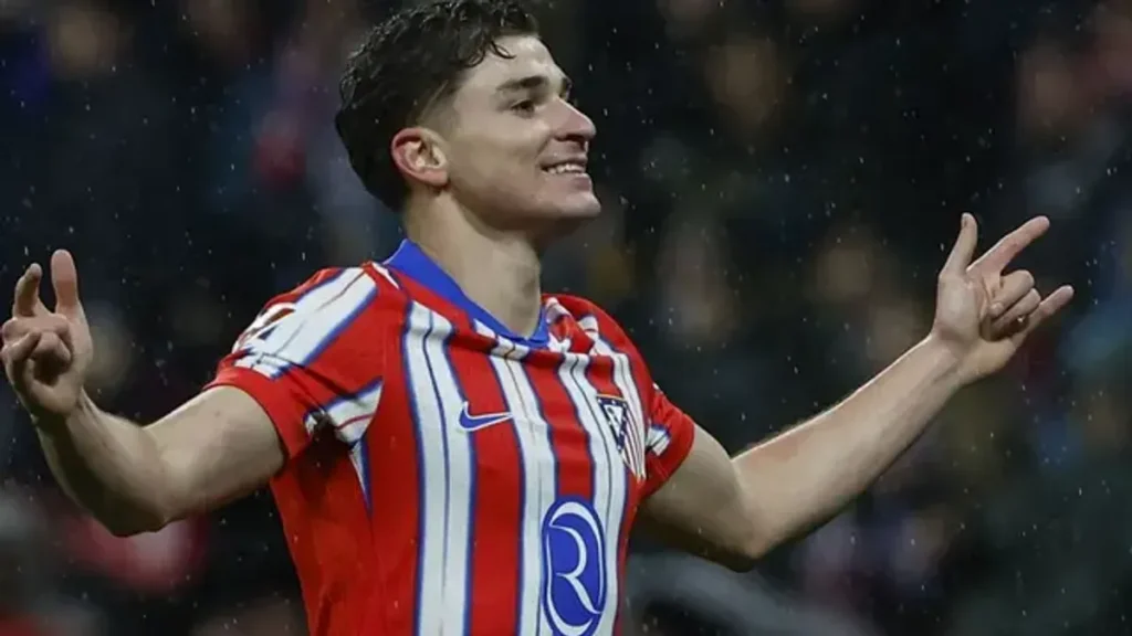 Manchester United Mulai Dekati Agen Julian Alvarez untuk Salip Arsenal