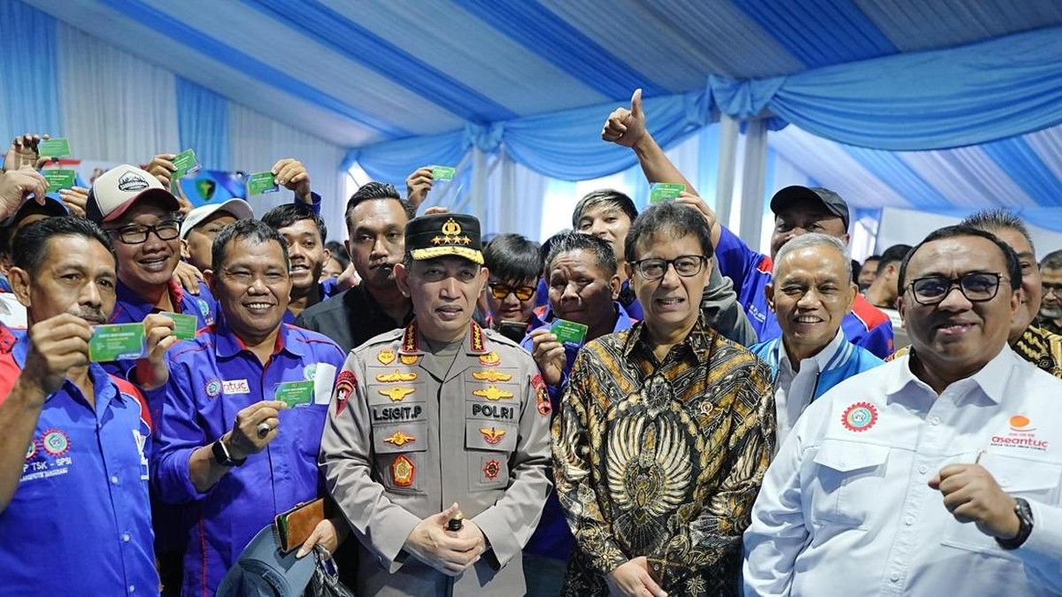Polri Luncurkan Kartu Bhayangkara Prioritas Buruh di Jakarta Selatan