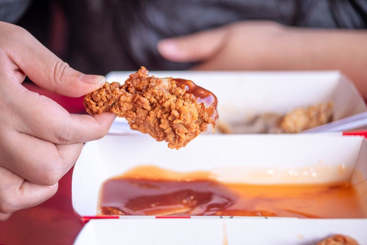 Kolonel Sanders Ternyata Pernah Mengkritik Tajam Saus Gravy KFC