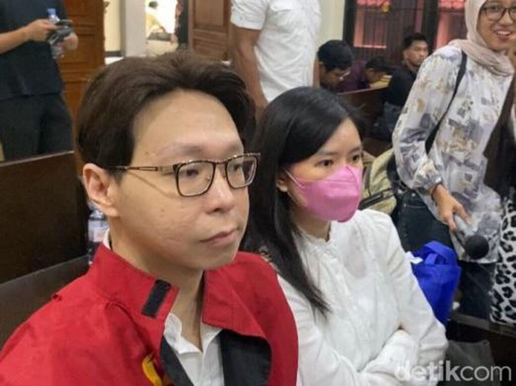 Richard Lee Ajukan Eksepsi Atas Dakwaan Kasus Produk Kecantikan