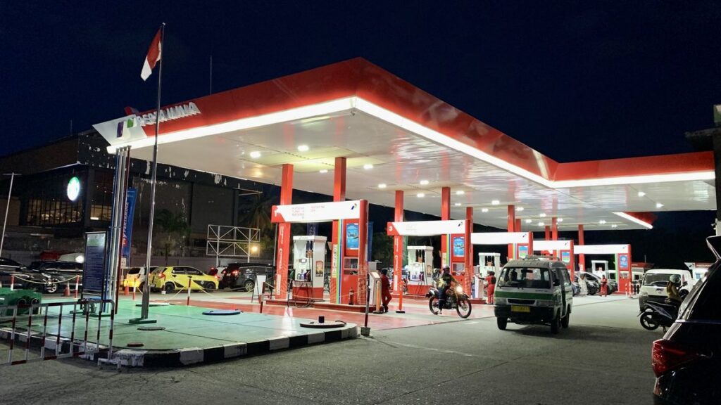 Kecerdasan Buatan Prediksi Dampak Ekonomi Stasiun Pengisian Bahan Bakar