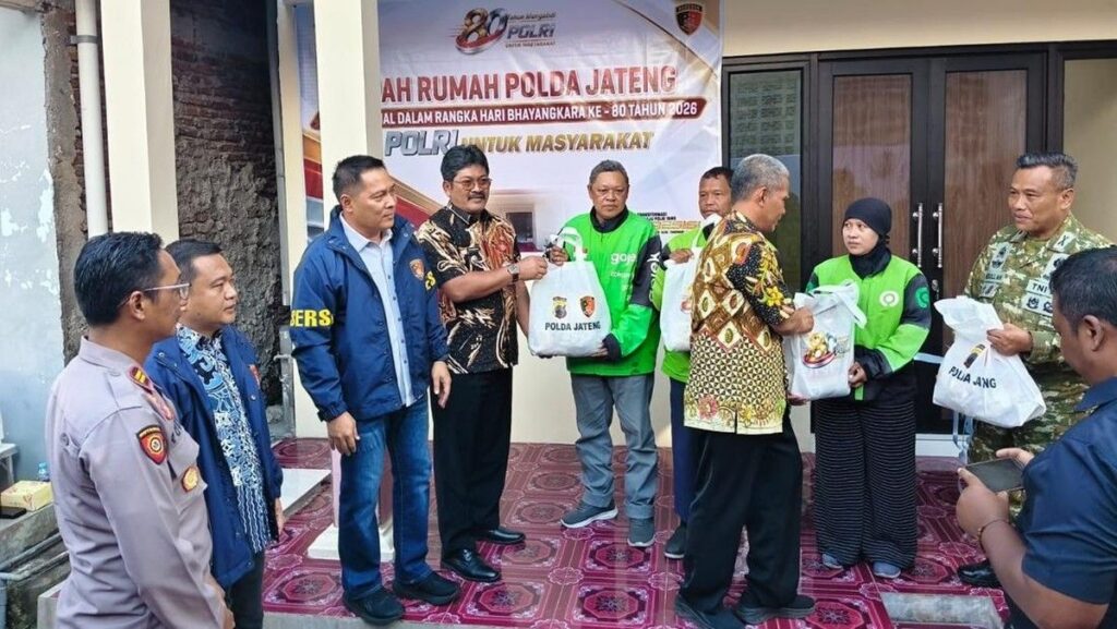 Polda Jateng Bedah Rumah Pengemudi Ojek Online di Semarang