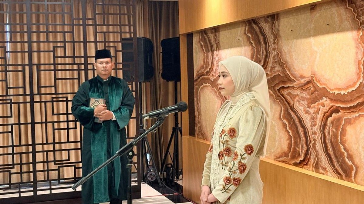 Adela Kanasya Adies Resmi Dilantik Menjadi Anggota MPR