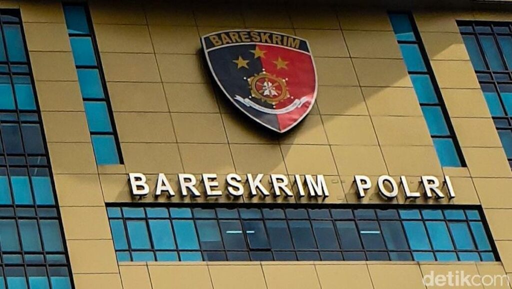 Bareskrim Limpahkan Tiga Tersangka Korupsi PT Dana Syariah Indonesia ke Kejari Depok
