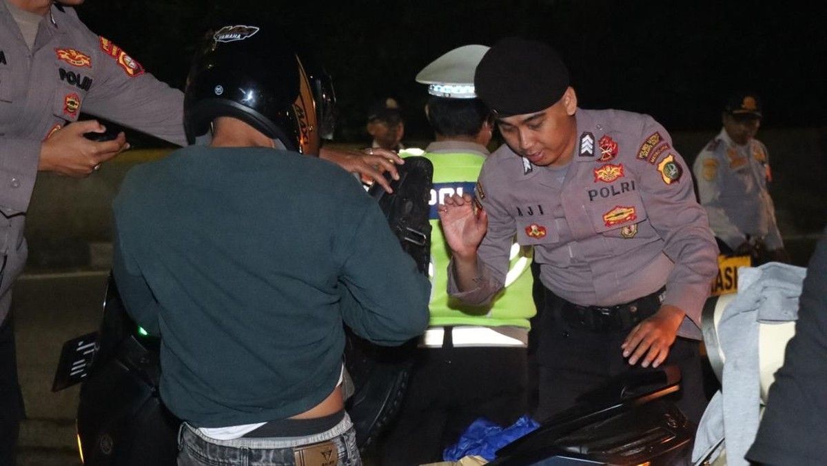 Polres Metro Jakarta Barat Tangkap Empat Pria Pembawa Narkoba