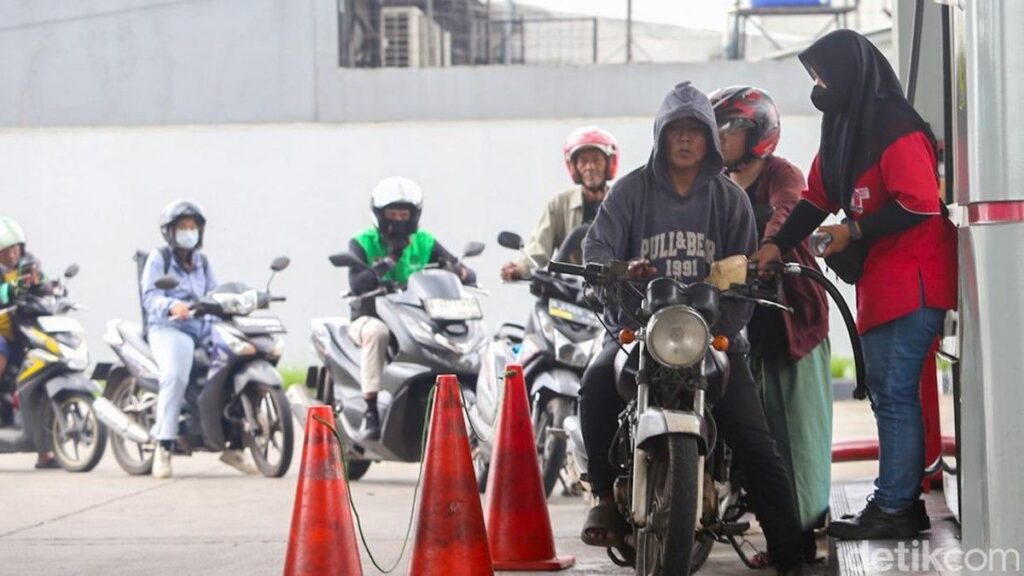 Beratnya Ujian WNI Pengguna Motor di Tengah Kenaikan Harga BBM dan Suku Cadang