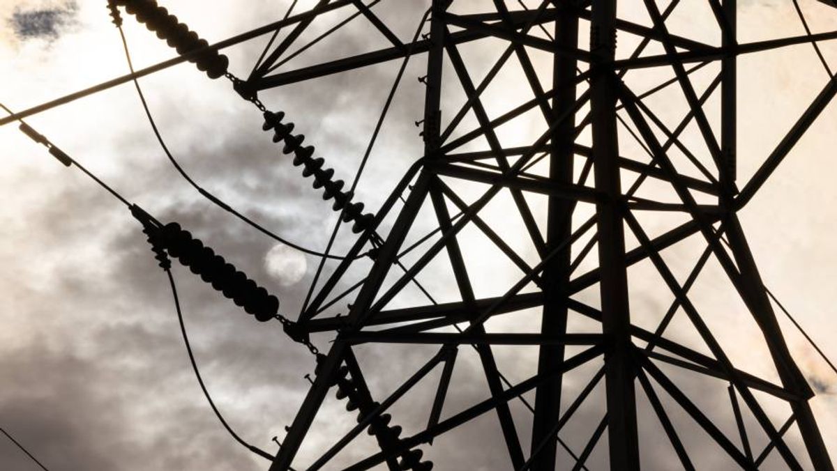 UPS Melindungi Perangkat Elektronik dari Kerusakan Akibat Listrik Padam