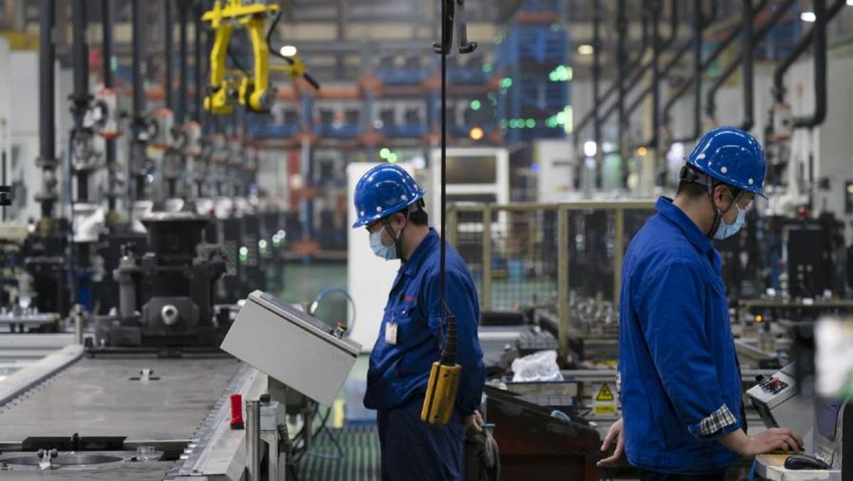 Laba Industri China Melambat Akibat Lemahnya Permintaan Domestik