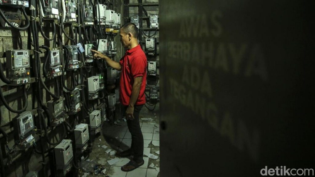 PLN Batasi Pasokan Listrik Jawa Akibat Gangguan Pembangkit