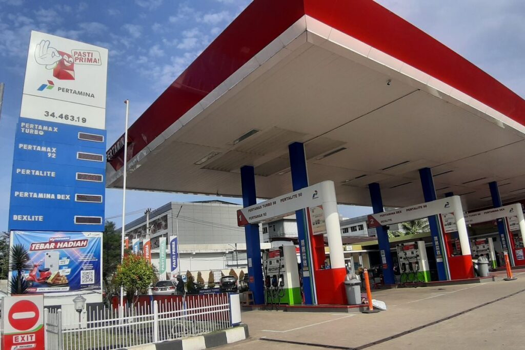 Celios Soroti Dampak Kenaikan Harga Pertamax bagi Pekerja Kelas Menengah