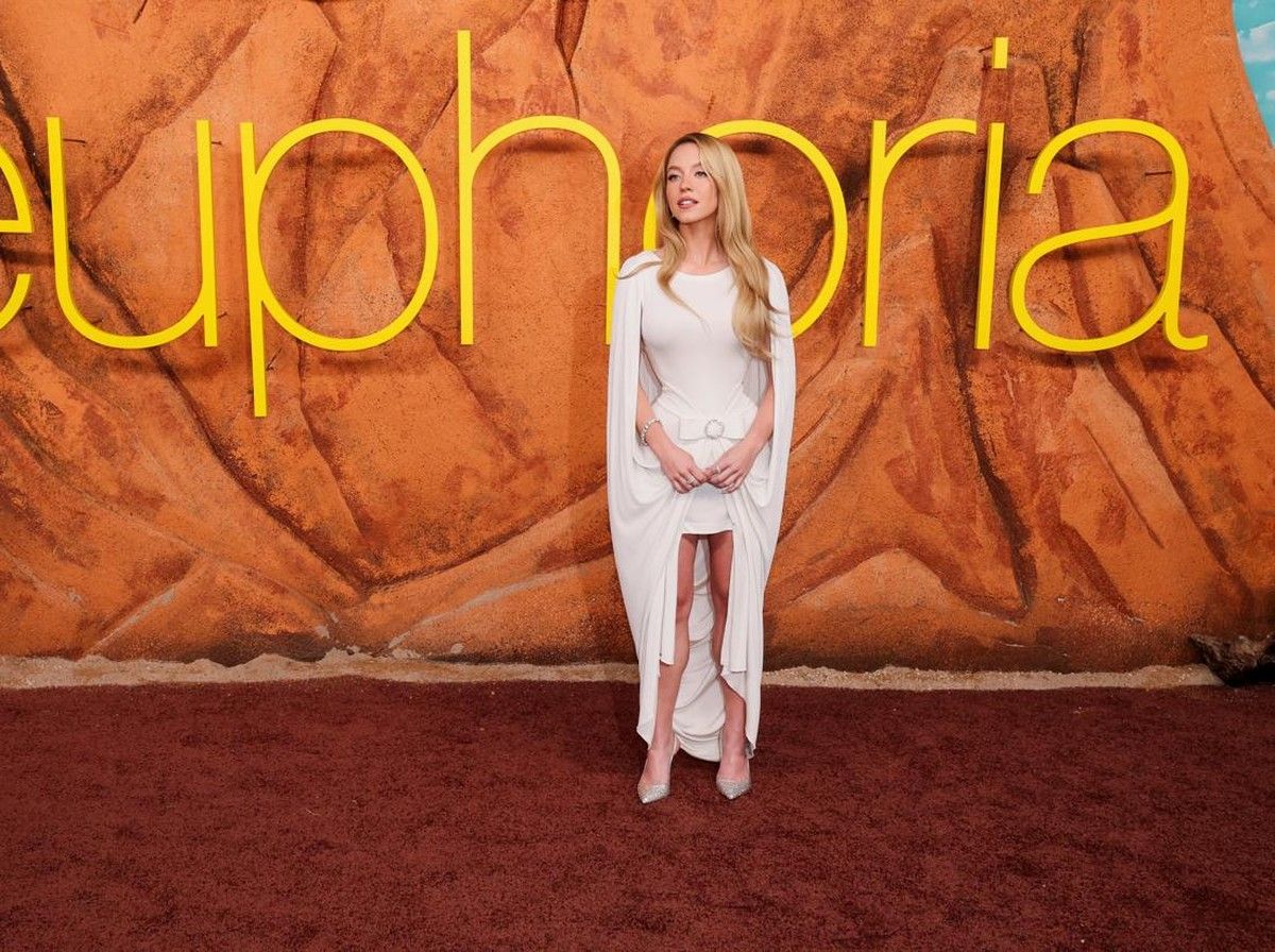 Sydney Sweeney Tanggapi Kritik Adegan Vulgar di Serial Euphoria