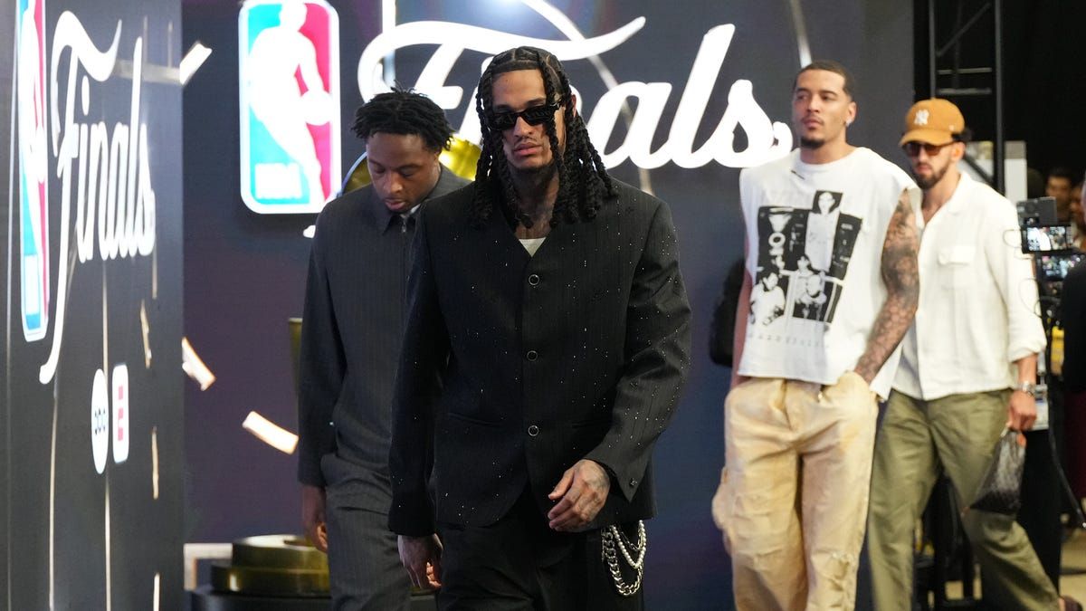 Pemain NBA Tampilkan Gaya Busana Unik Menjelang Final Game 1
