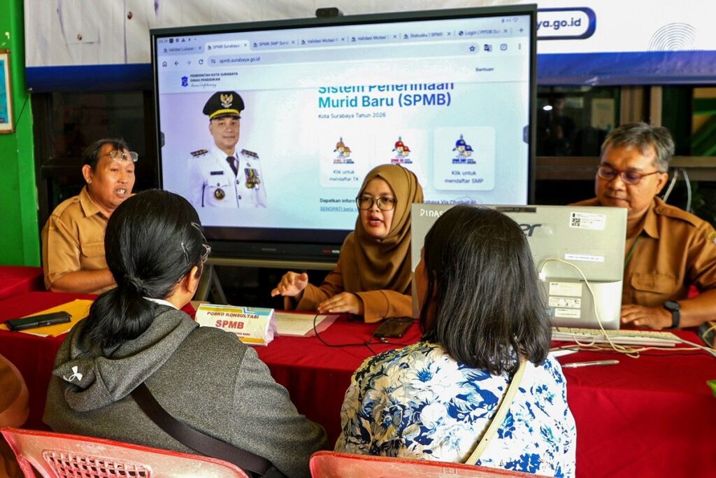 Pemkot Surabaya Buka Posko SPMB 2026 di Seluruh SD dan SMP Negeri