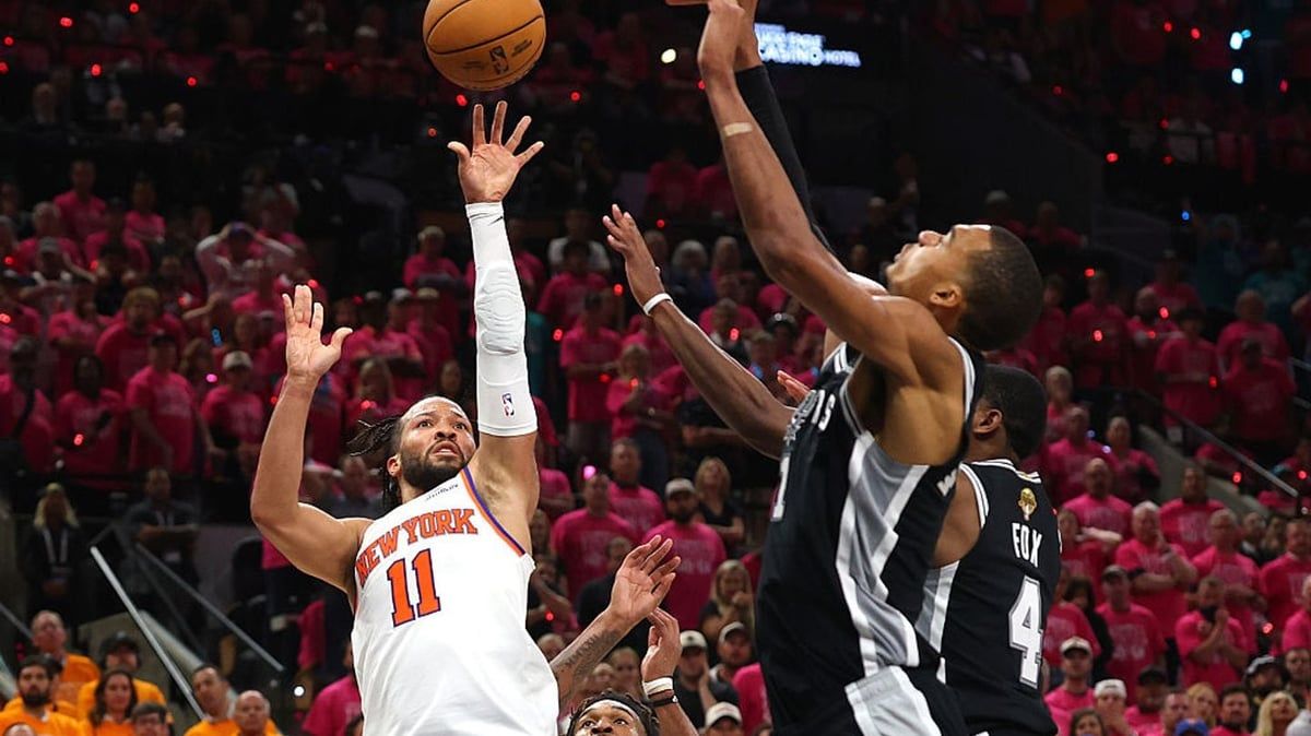 Knicks Tundukkan Spurs di Game 1 Final NBA 2026