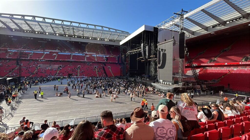 Foo Fighters Rilis Tiket Konser Anfield di Tengah Cuaca Panas