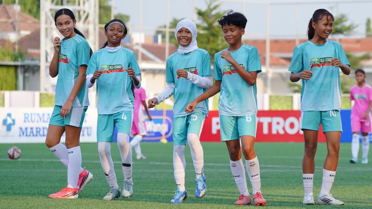 Turnamen MilkLife Soccer Challenge All Stars 2026 Ungkap Kisah Sepatu Pertama