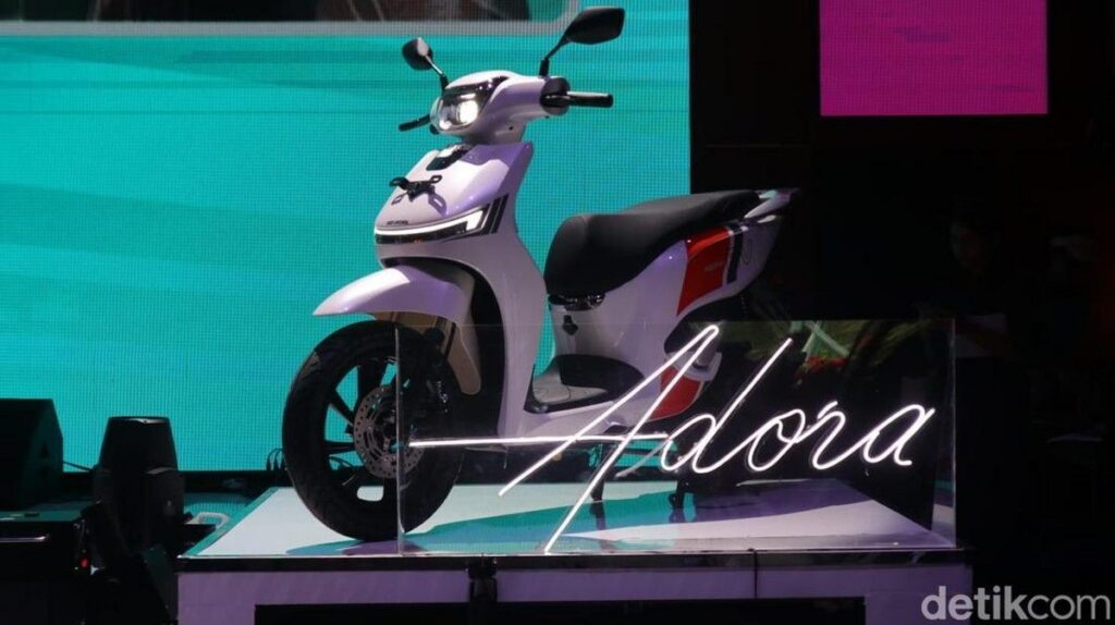 Kenaikan Harga BBM Nonsubsidi Dongkrak Penjualan Motor Listrik