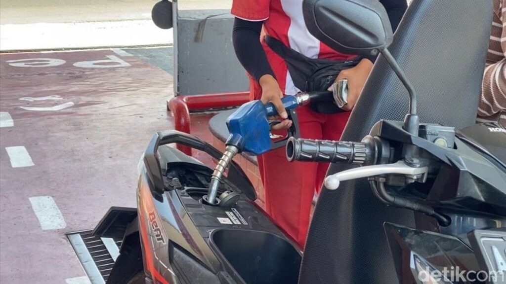 Dony Oskaria Bantah Kenaikan Pertamax Akibat Pertamina Gagal Tahan Harga