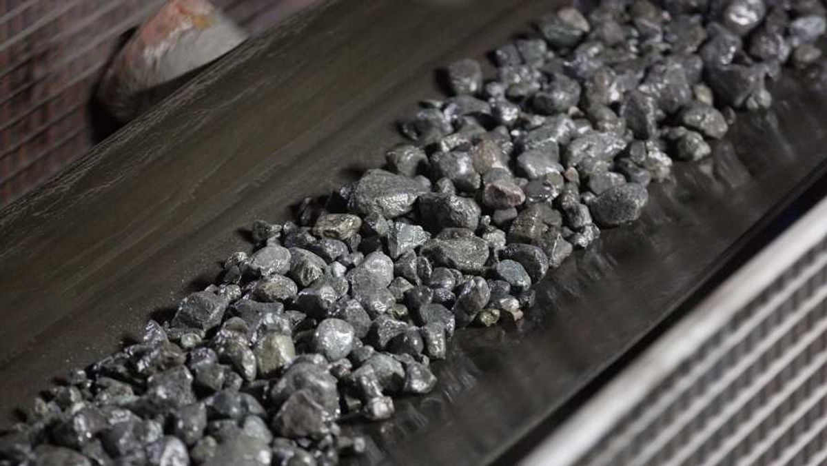 Harga Nikel Global Diproyeksi Sulit Menembus Level Resistance Psikologis