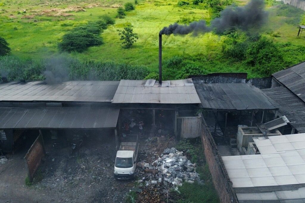 Mengolah Sampah Plastik Menjadi Bahan Bakar Memerlukan Standar Ketat