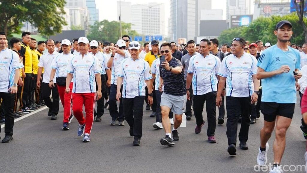 Polri Gelar Olahraga Bersama dan Bakti Sosial di Jakarta