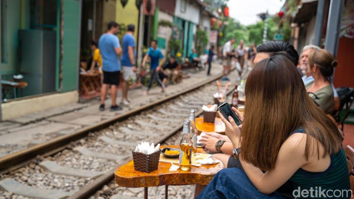 Wisatawan Kuliner Vietnam Menggemari Kopi Susu dan Hitam Tradisional