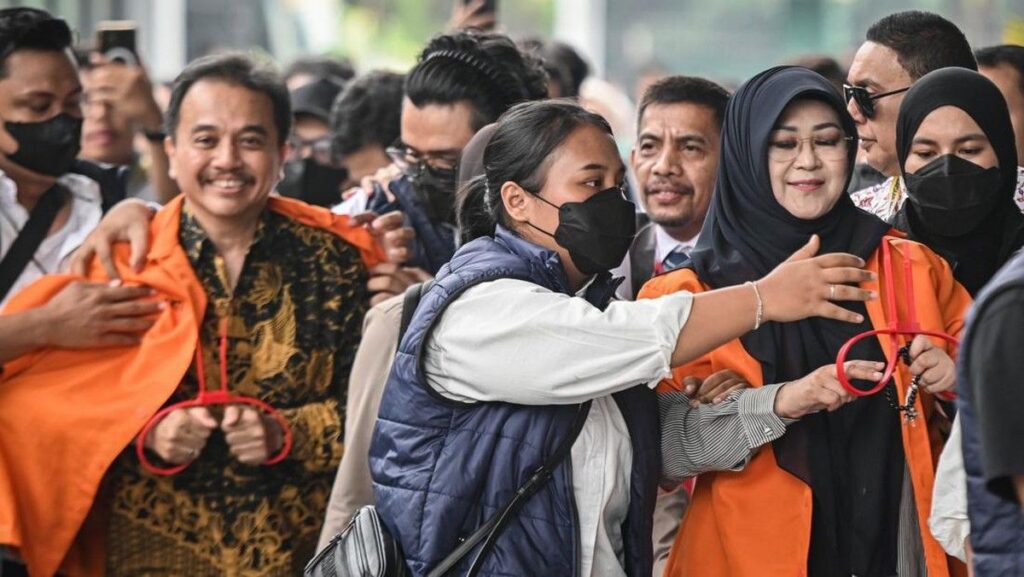 PN Jakarta Timur Segera Adili Roy Suryo dan dr Tifa