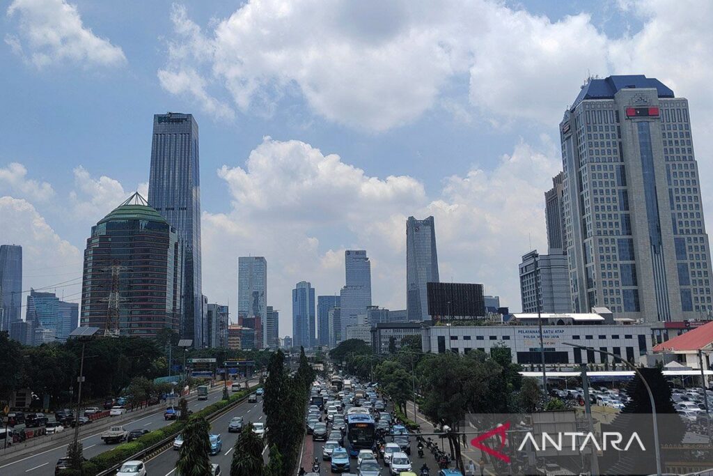 BMKG Memprediksi Jabodetabek Cerah dengan Suhu Mencapai 34 Derajat