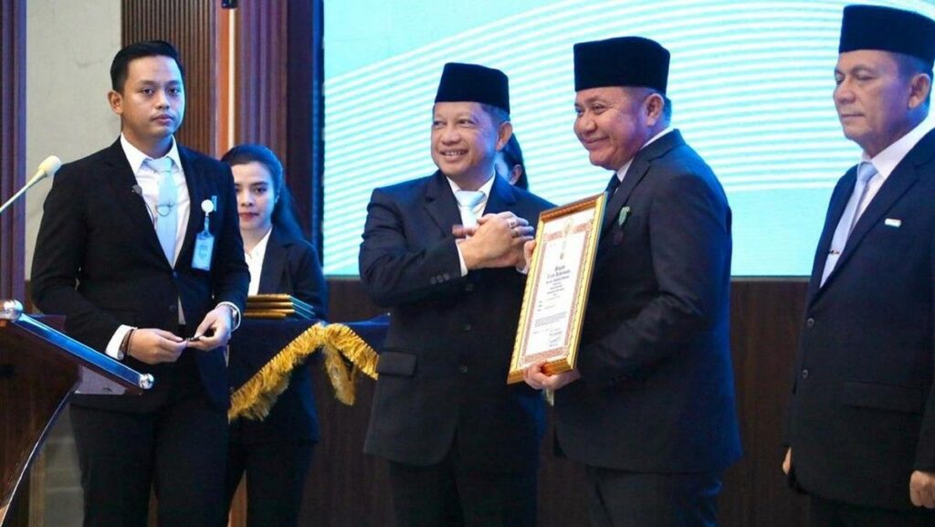 Presiden Prabowo Subianto Anugerahi Herman Deru Satyalancana Wira Karya