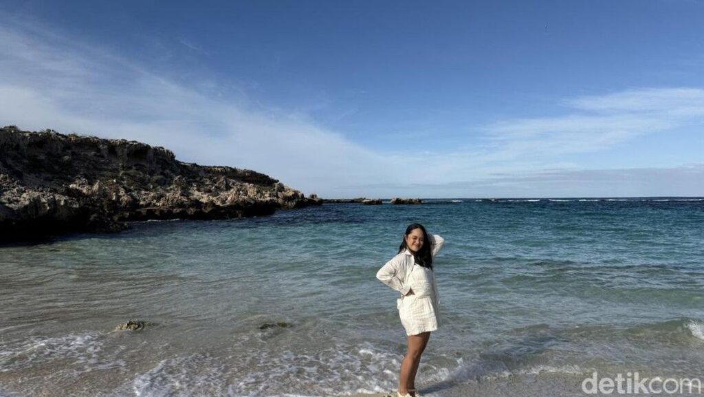 Panduan Liburan ke Rottnest Island: Pesona Quokka dan Pantai Alami
