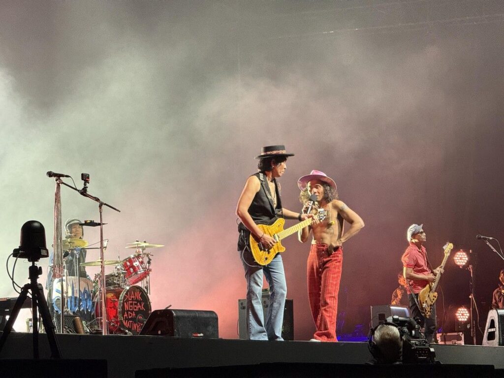 Slank Tanggapi Kritik Netizen Terkait Label Band Plat Merah