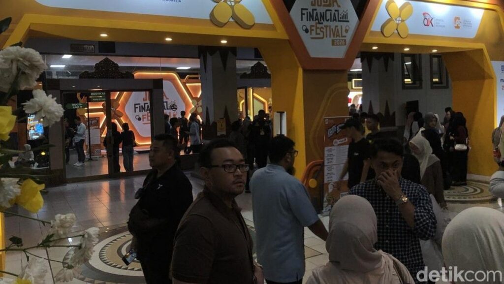 OJK dan BI Edukasi Masyarakat Mengenai Manajemen Keuangan di Yogyakarta